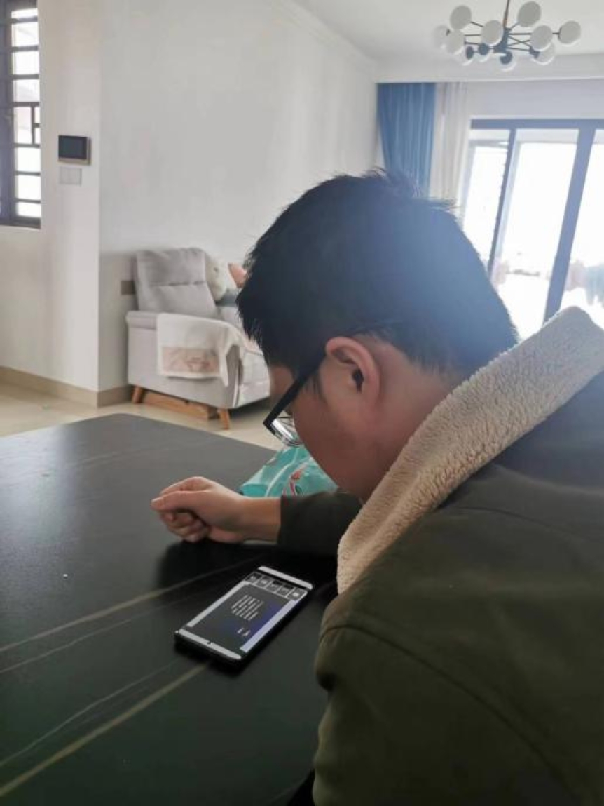 海角视频
遵义附属学校